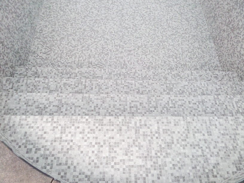 detail escalier piscine