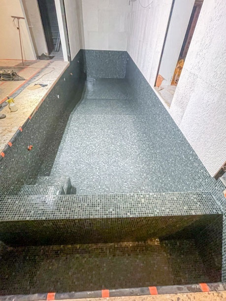 cassure arrete marches piscine