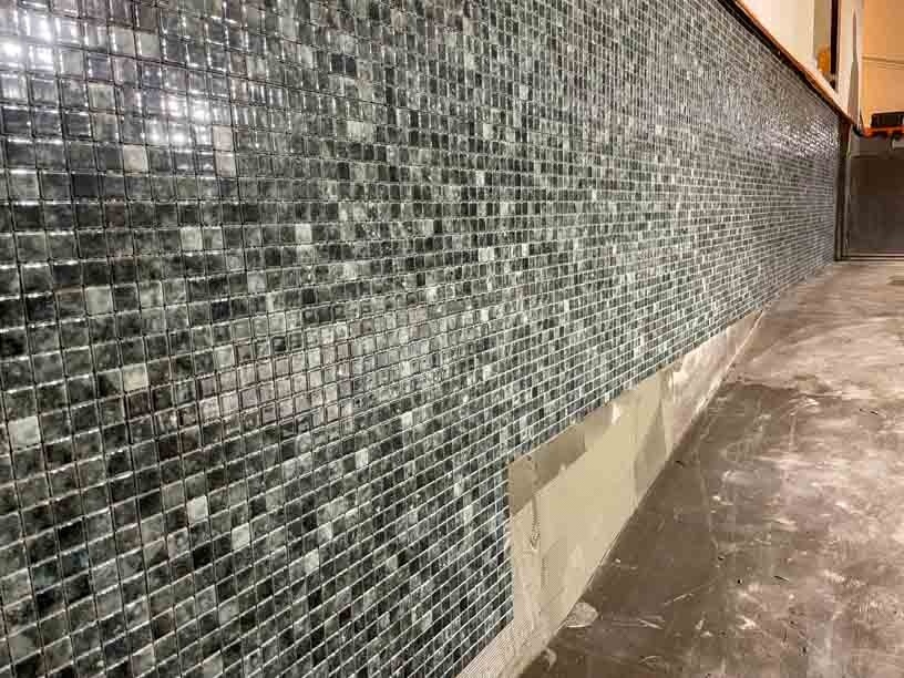 mosaique emaux verre pierre vert gris