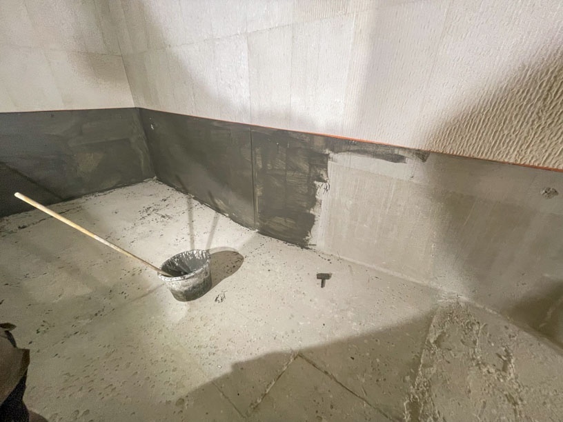 piscine interieure murs tombants