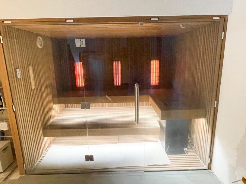 parois vitrees sauna moderne